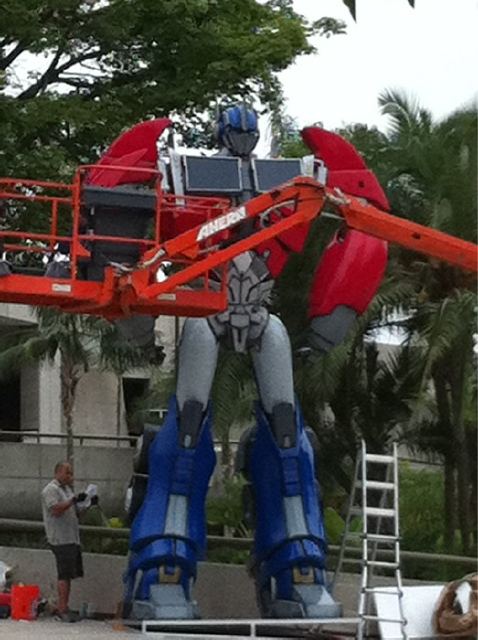 Transformers News: First Look at Transformers: Prime Optimus Prime Seibertron.com Image